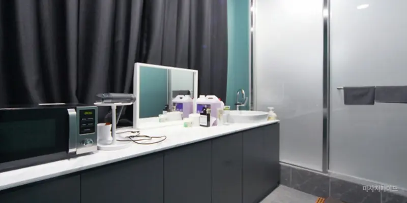 20대 한국인 관리사와 쾌적한 개인샤워실 완비, 스웨디시 전문샵.