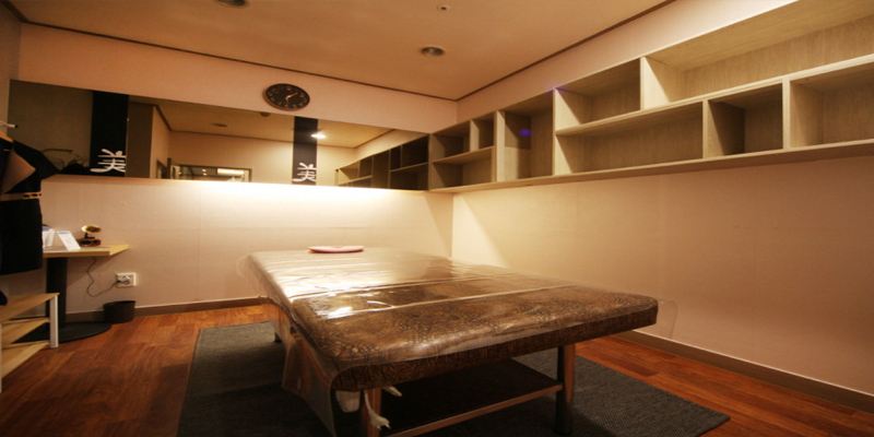 한국인 테라피스트·스웨디시&림프테라피·철저 위생관리.