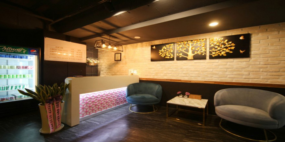 20대~ 30대 한국인 관리사, 주간할인, 첫방문할인 등 다양한이벤트 진행중.