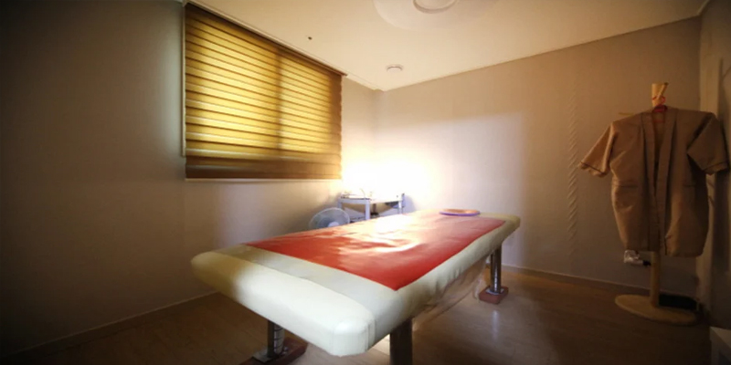 20대 한국인 여성관리사와 함께하는 스웨디시·감성·로미로미 전문샵.