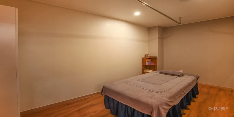 VIP 호텔식 마사지·전문 한국인 관리사·넓은 주차 완비.