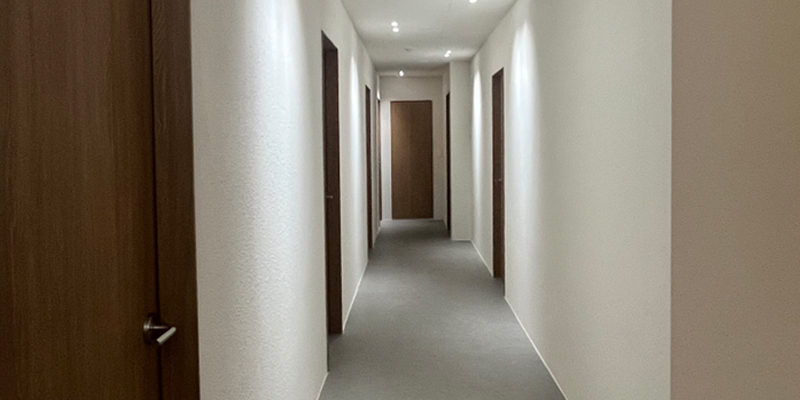 스웨디시마사지, 최신식 인테리어 및 각방 개인샤워부스, 전원20대 미녀 한국인관리사.