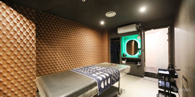 센슈얼 감성테라피, 20대 한국인 여성 전문샵.