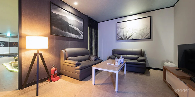 내상이 없는 1등 샵, 20대 한국인 관리사,  재방NO.1, 감성스웨디시, 로미로미.