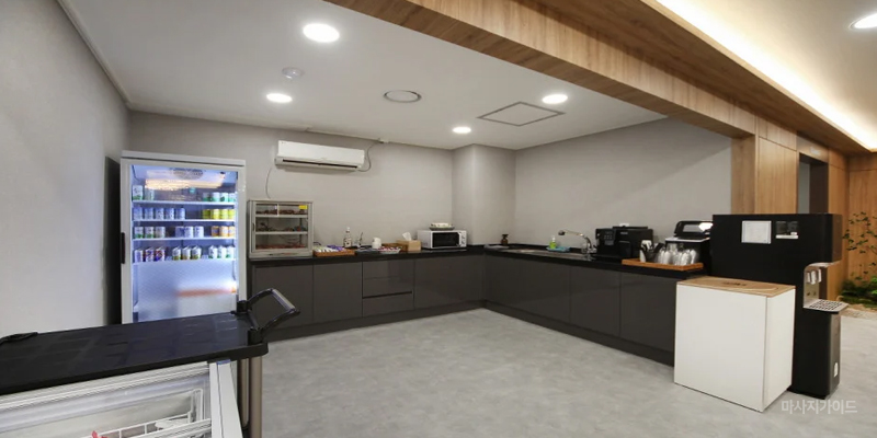 VIP 호텔식 마사지·전문 한국인 관리사·넓은 주차 완비.