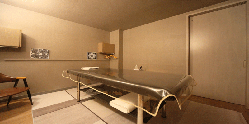 아늑한 공간, 리드미컬 스웨디시로 깊은 휴식 선사.