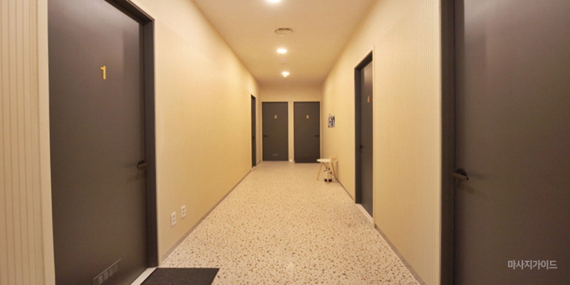 20대 한국인 관리사와 쾌적한 개인샤워실 완비, 스웨디시 전문샵.